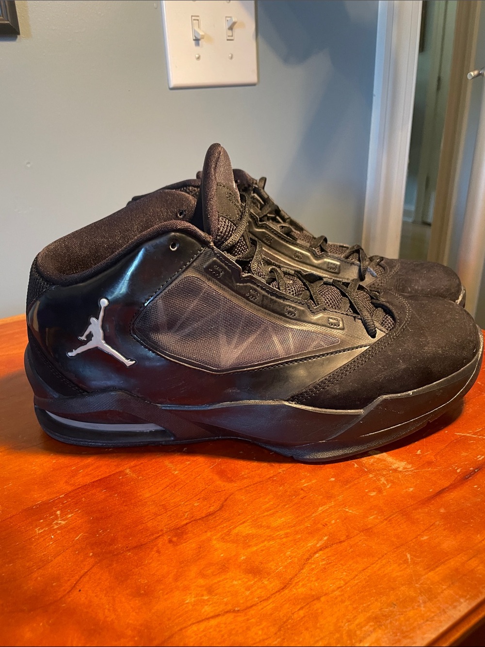Nike Jordan Flight-the-Power Men’s Black  Mid-Top Basketball Shoes size 10.5